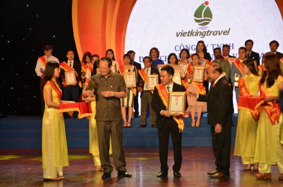 Lễ vinh danh Top 10 Thương hiệu – Nhãn hiệu Tin Dùng 2018